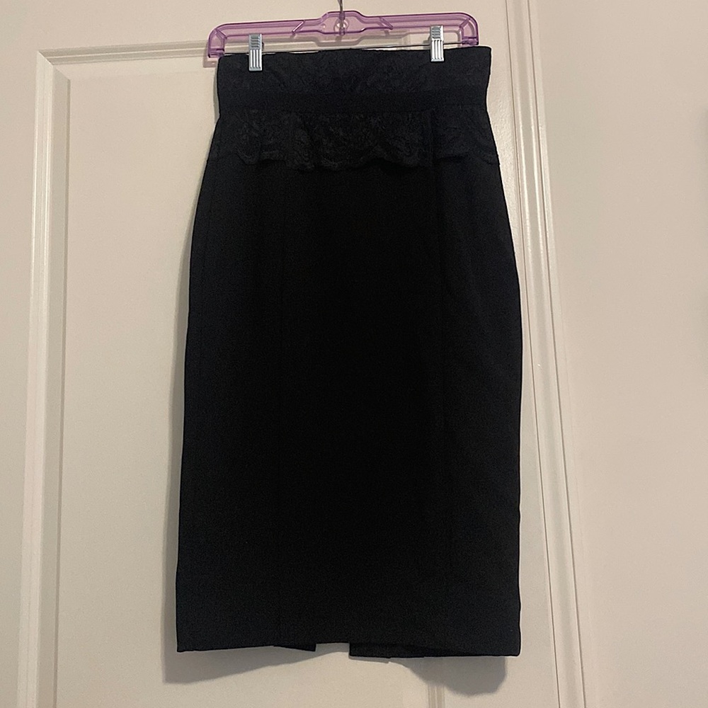 New York and Company A-line skirt that fits like a glove